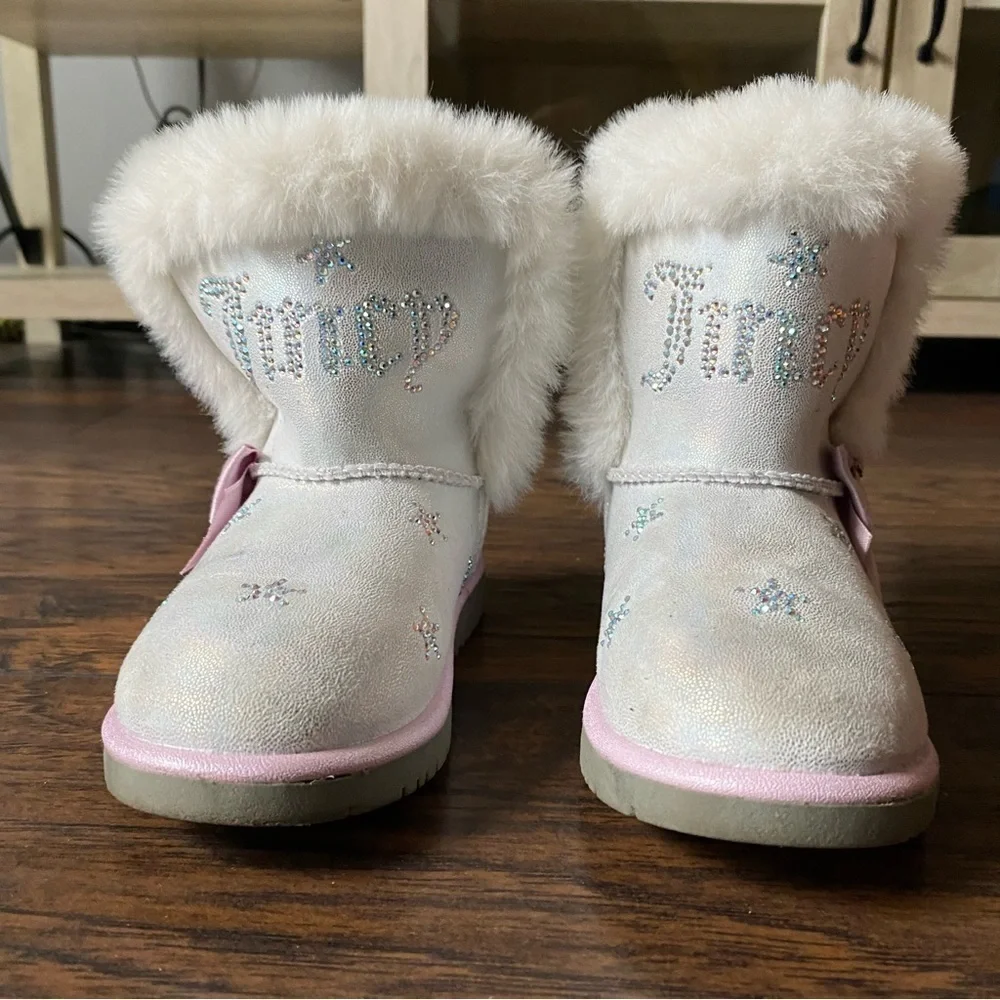 Juicy Couture Girls Boots